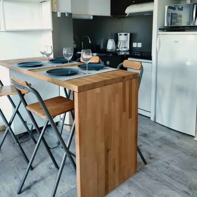 Appartement Dans Residence Avec Piscine La Londe-les-Maures Εξωτερικό φωτογραφία