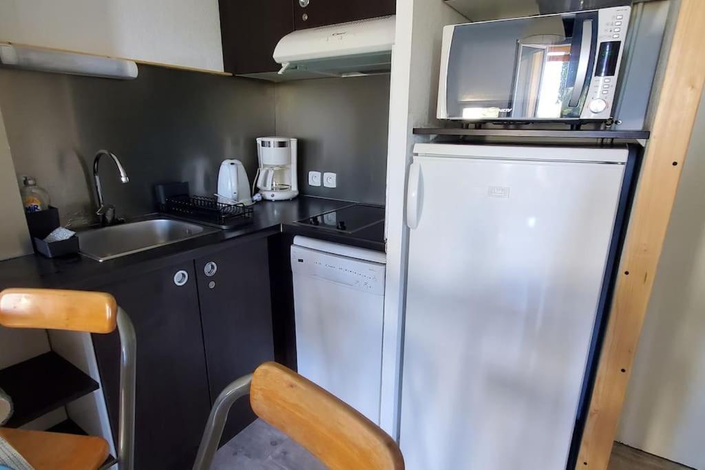 Appartement Dans Residence Avec Piscine La Londe-les-Maures Εξωτερικό φωτογραφία